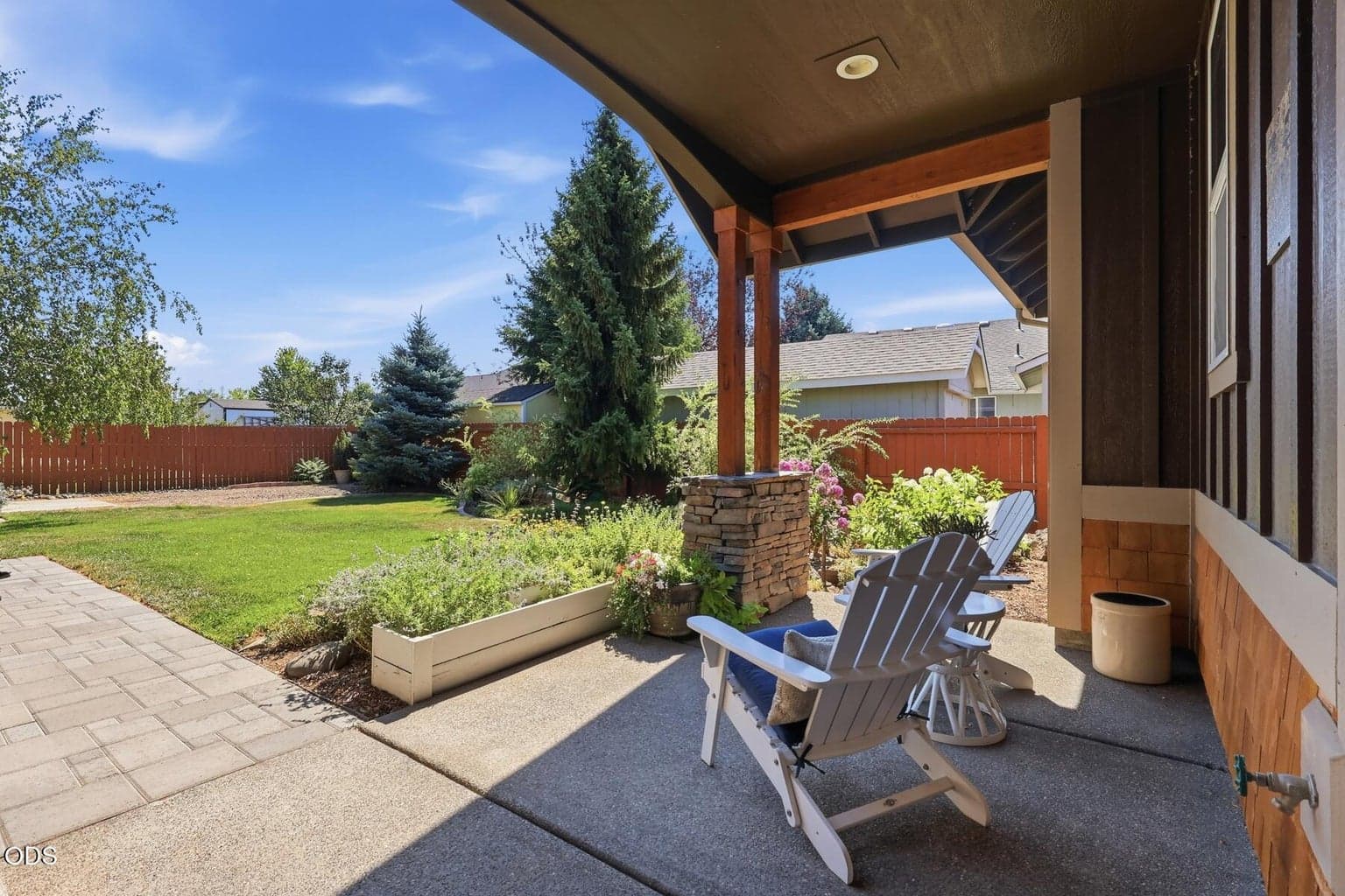Photo of 2238 NW Oak Avenue 11 of 71