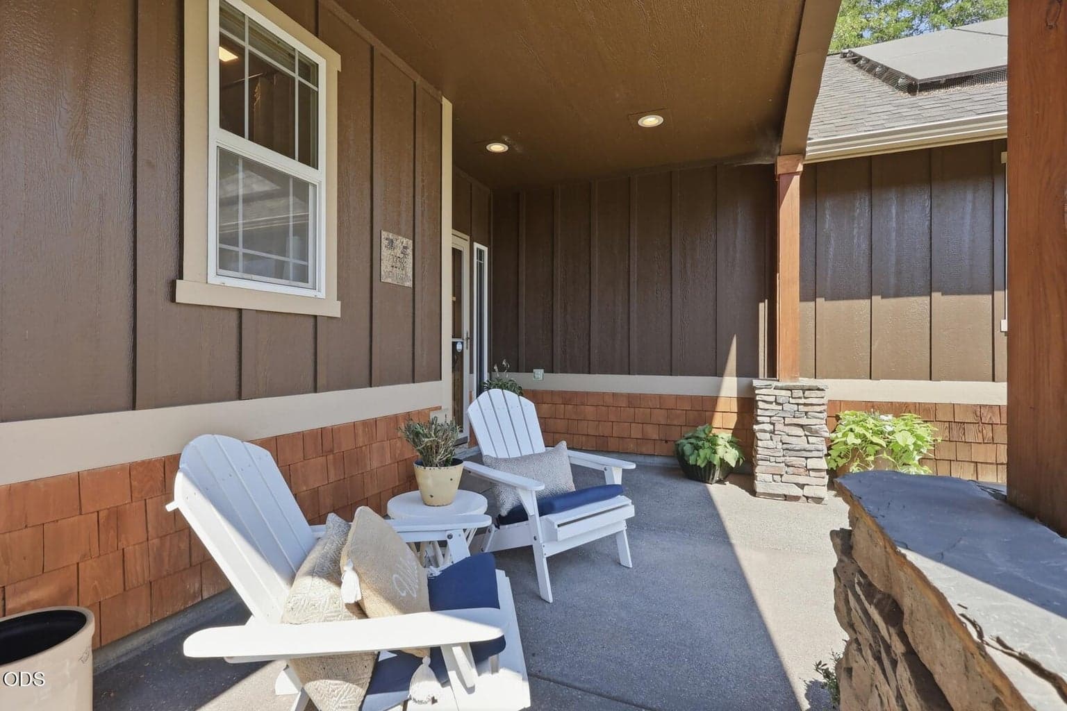 Photo of 2238 NW Oak Avenue 12 of 71