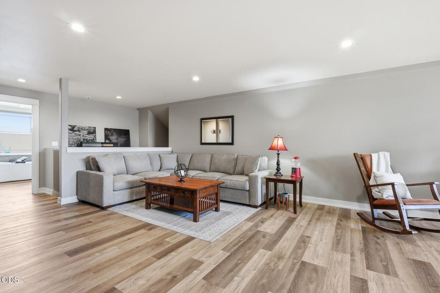 Photo of 2238 NW Oak Avenue 40 of 71