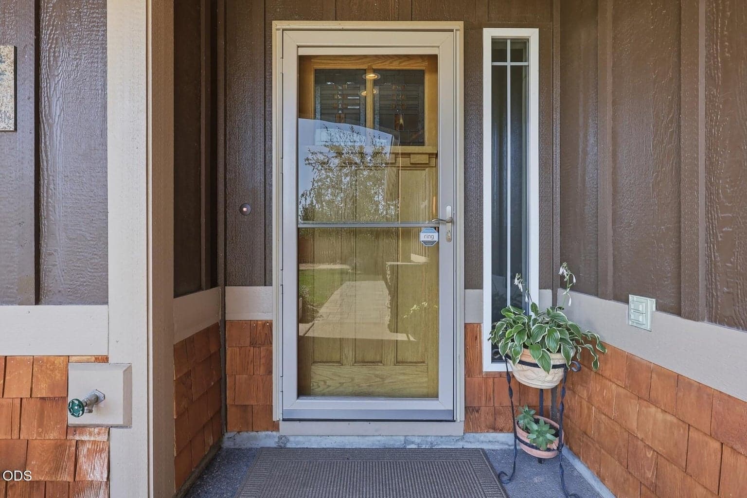 Photo of 2238 NW Oak Avenue 13 of 71