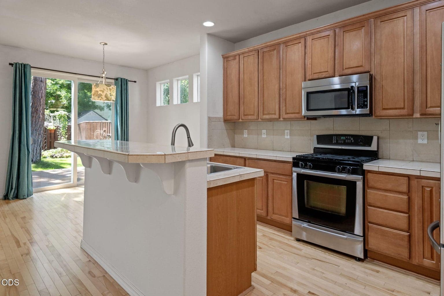 Photo of 19765 Dry Canyon Avenue 11 of 30