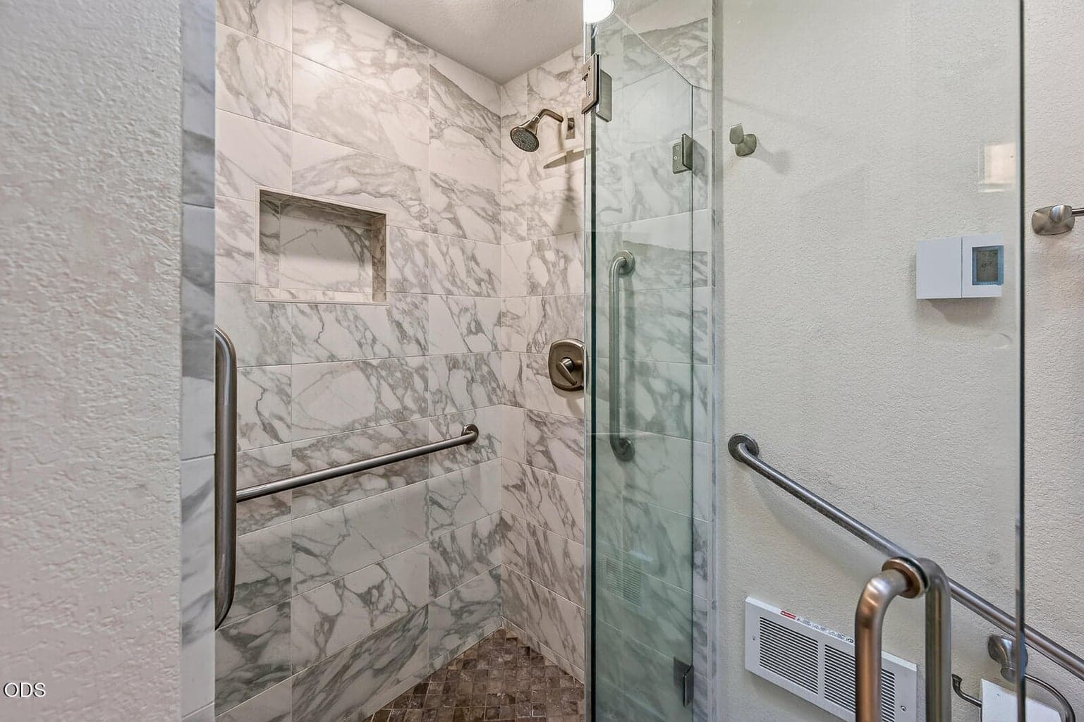 Walk in shower with grab rails, should one need them