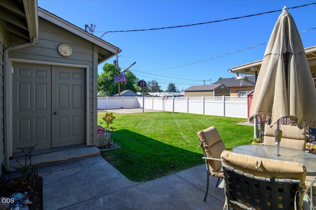 Photo of 1509 NW 8th Street 26 of 39