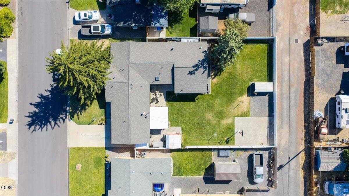 Photo of 1509 NW 8th Street 33 of 39