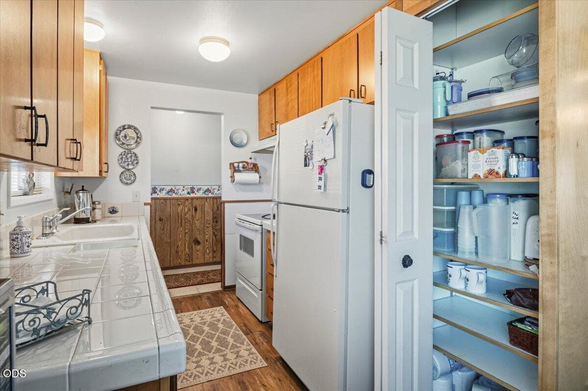 Photo of 1509 NW 8th Street 8 of 39