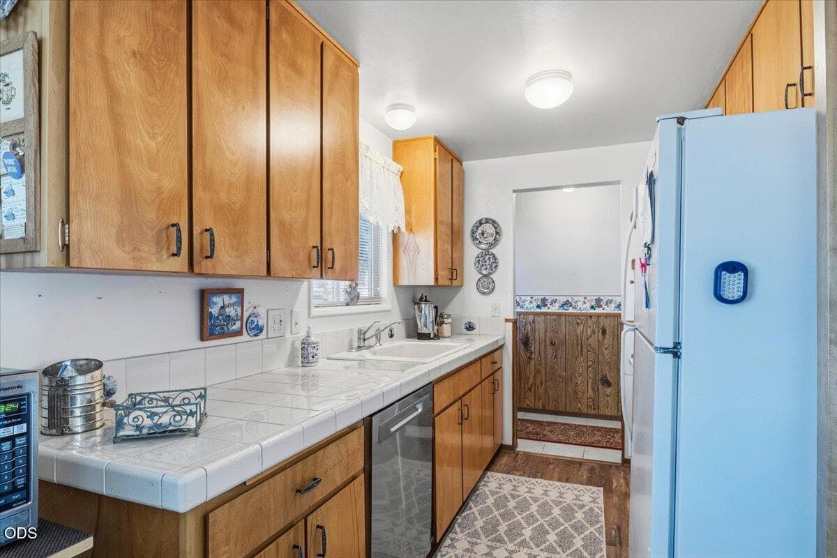 Photo of 1509 NW 8th Street 9 of 39