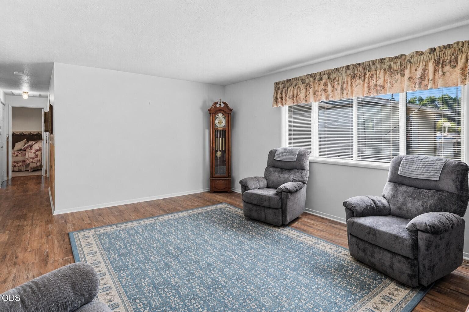 Photo of 1509 NW 8th Street 13 of 39