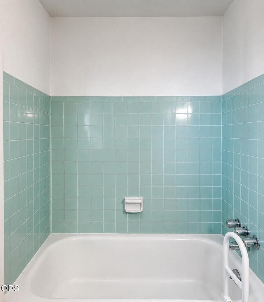 Photo of 1509 NW 8th Street 18 of 39