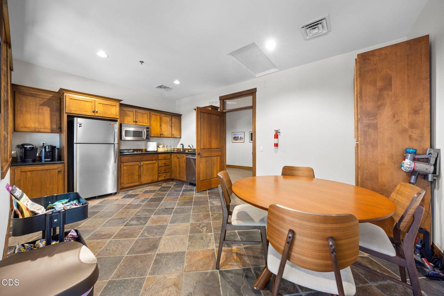 Kitchenette / Break room