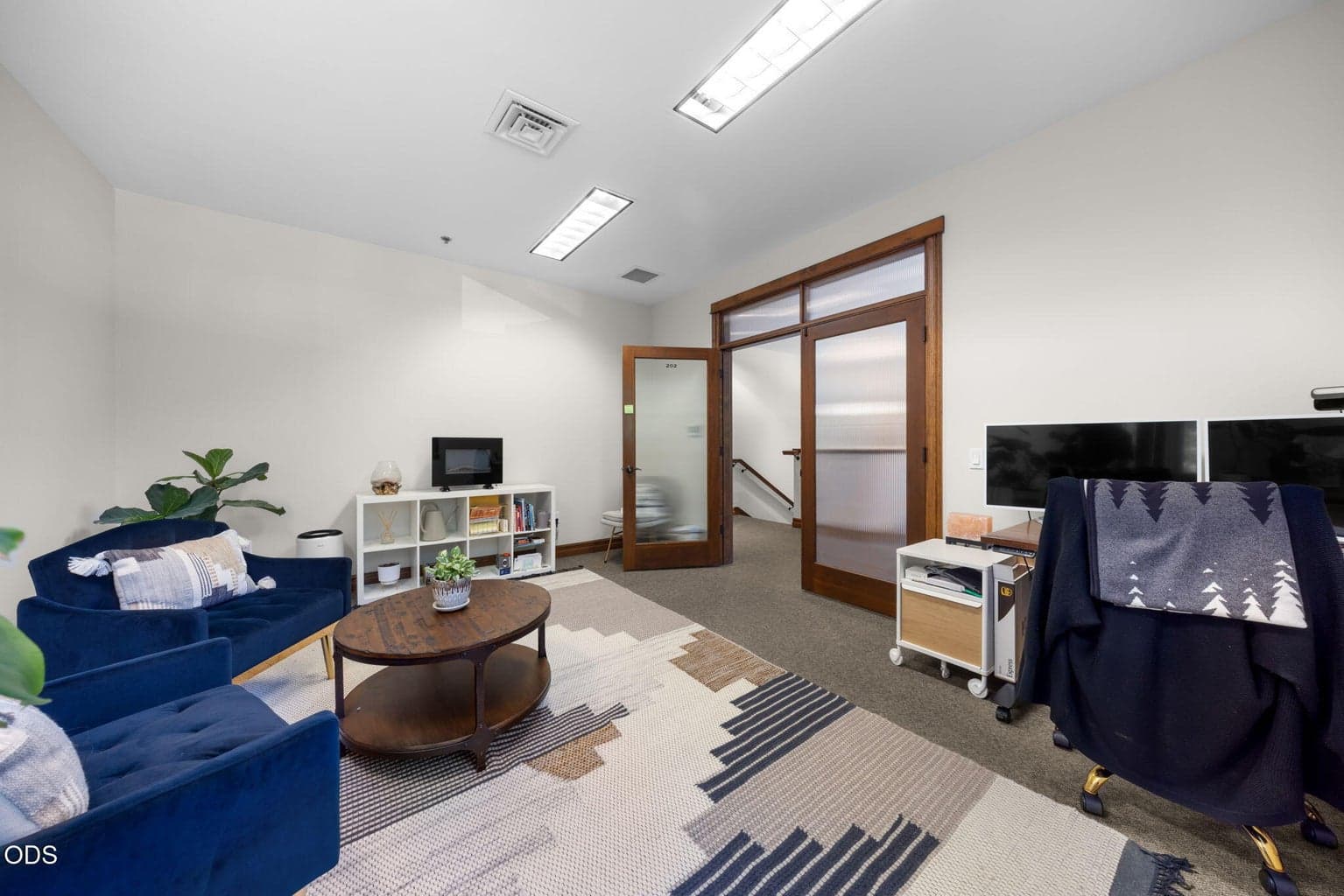 Suite 202