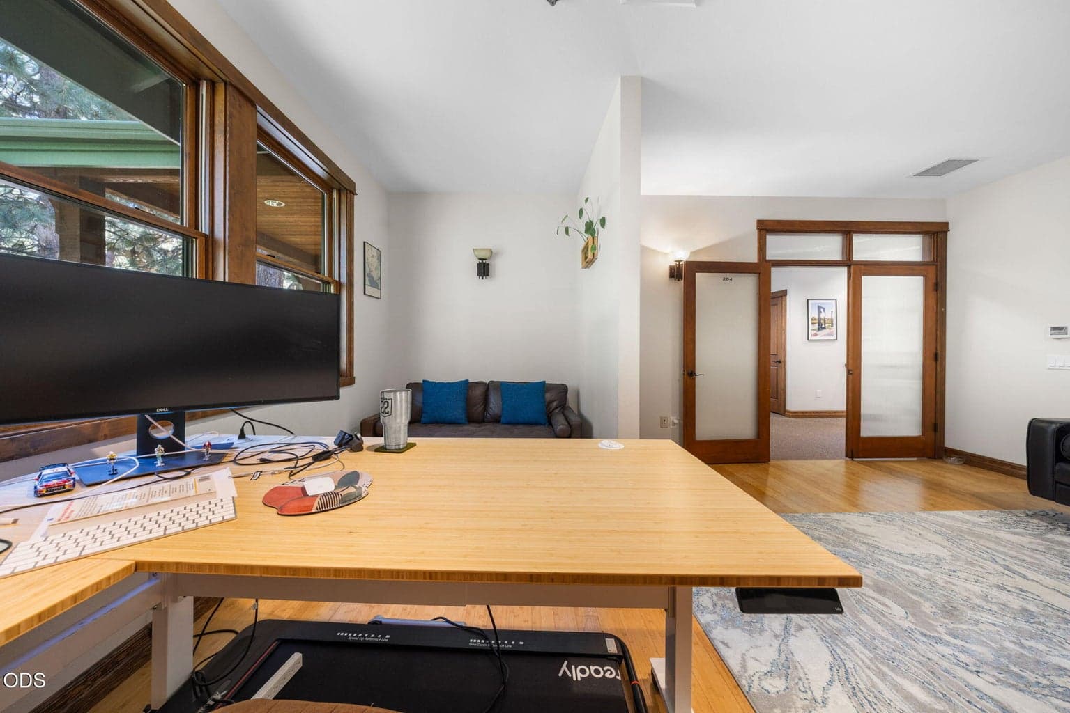 Suite 204