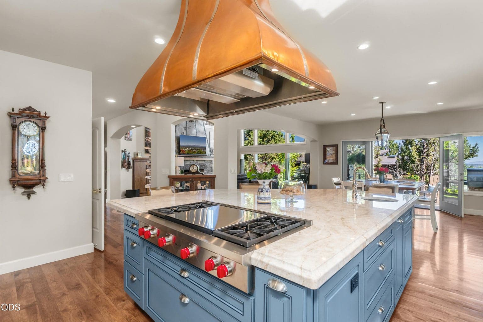 Photo of 3209 NW Fairway Heights Drive 16 of 71