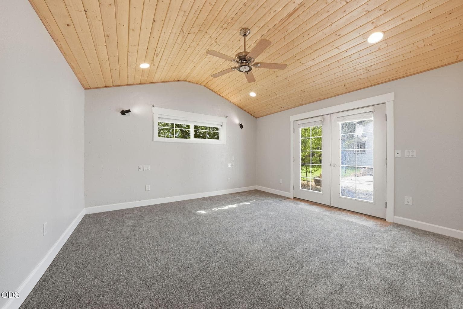 Photo of 2245 NE Shepard Road 12 of 39