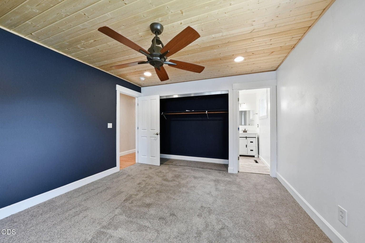 Photo of 2245 NE Shepard Road 23 of 39