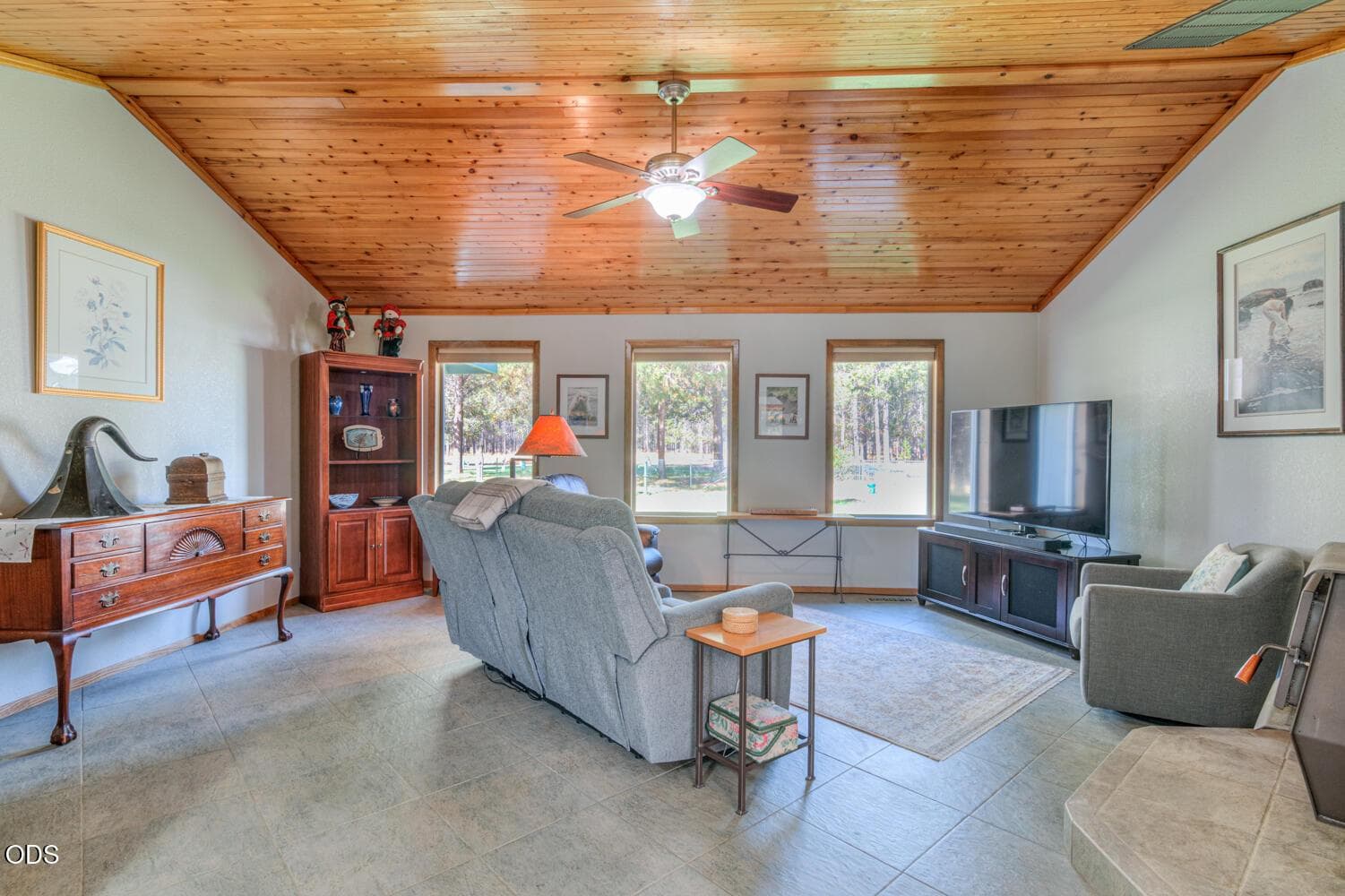 Photo of 55471 Richard Way 14 of 35