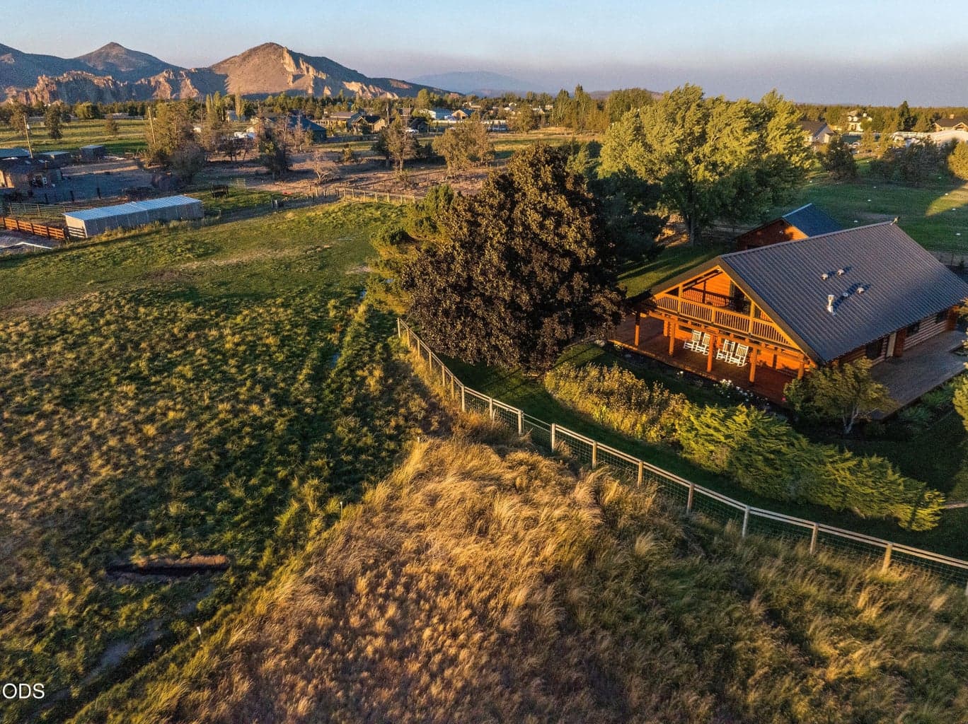 Photo of 345 NE Knickerbocker Lane 62 of 67