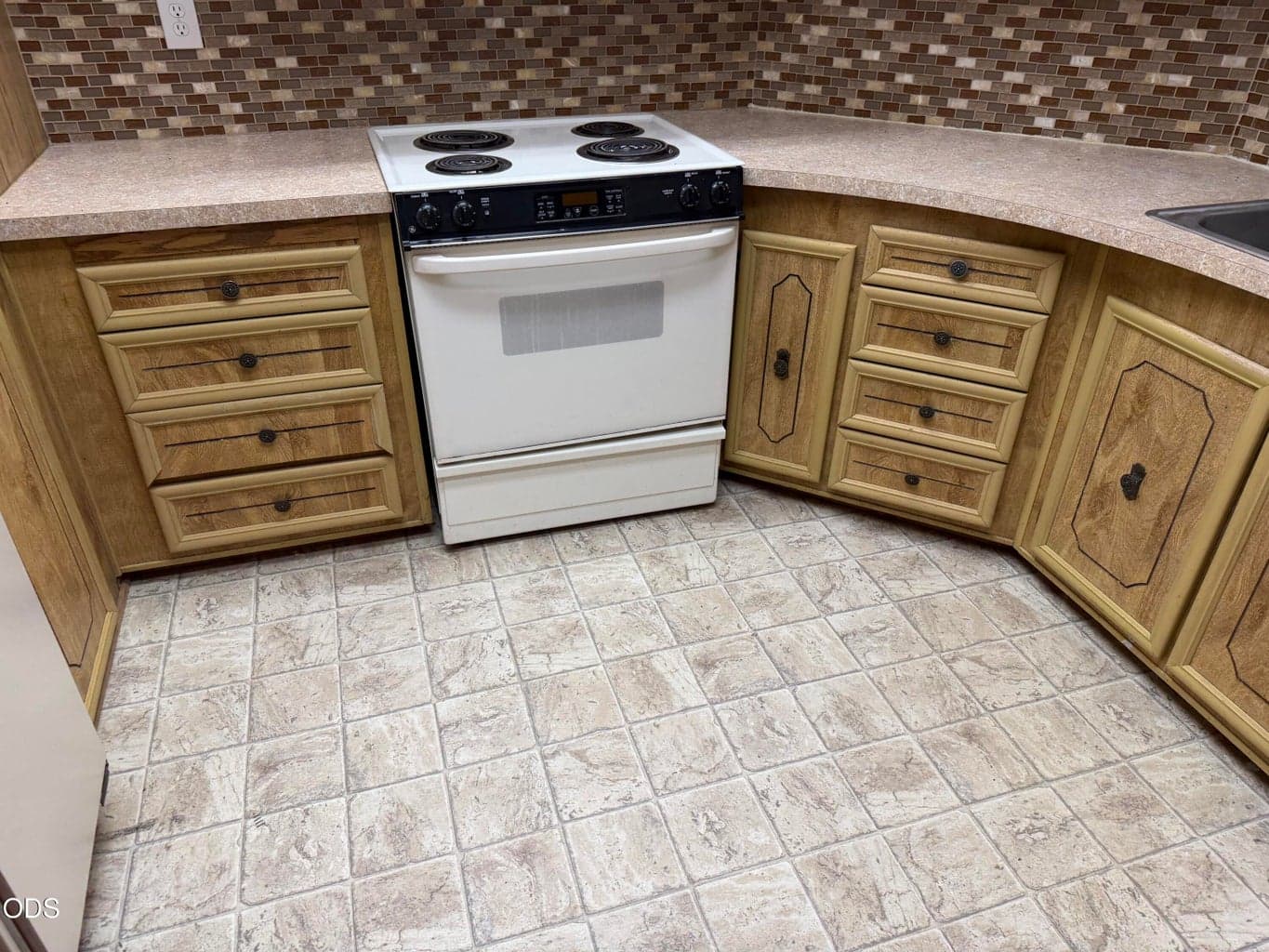 Photo of 17875 Old Wood Road 3 of 6