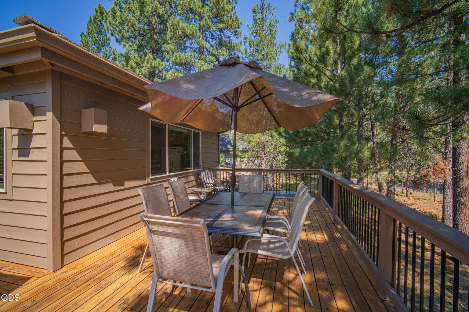 Enjoy morning coffee, dinner outside or a quiet afternoon surrounded by Sunriver's signature forest setting.