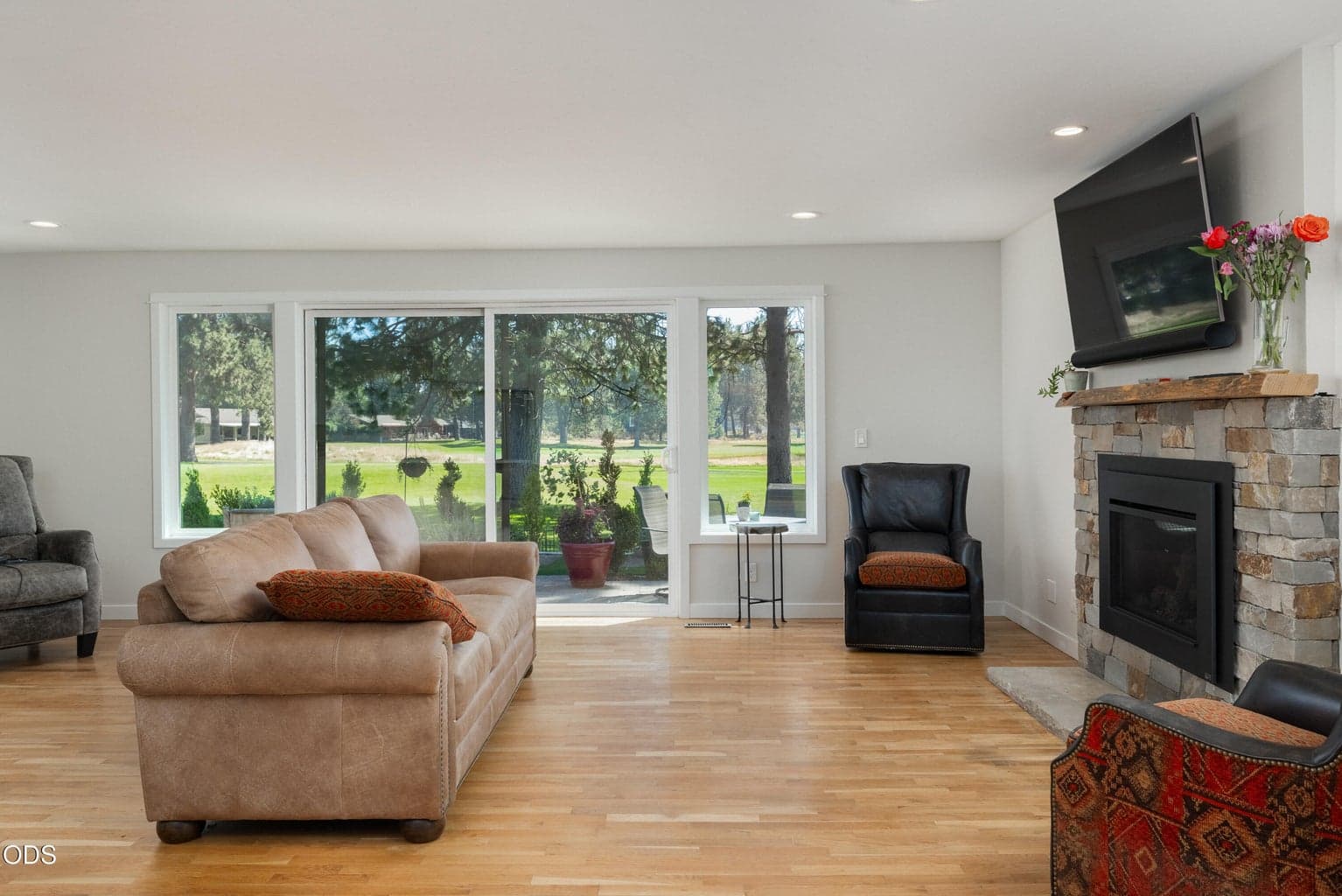 Photo of 61084 Parrell Road 10 of 31
