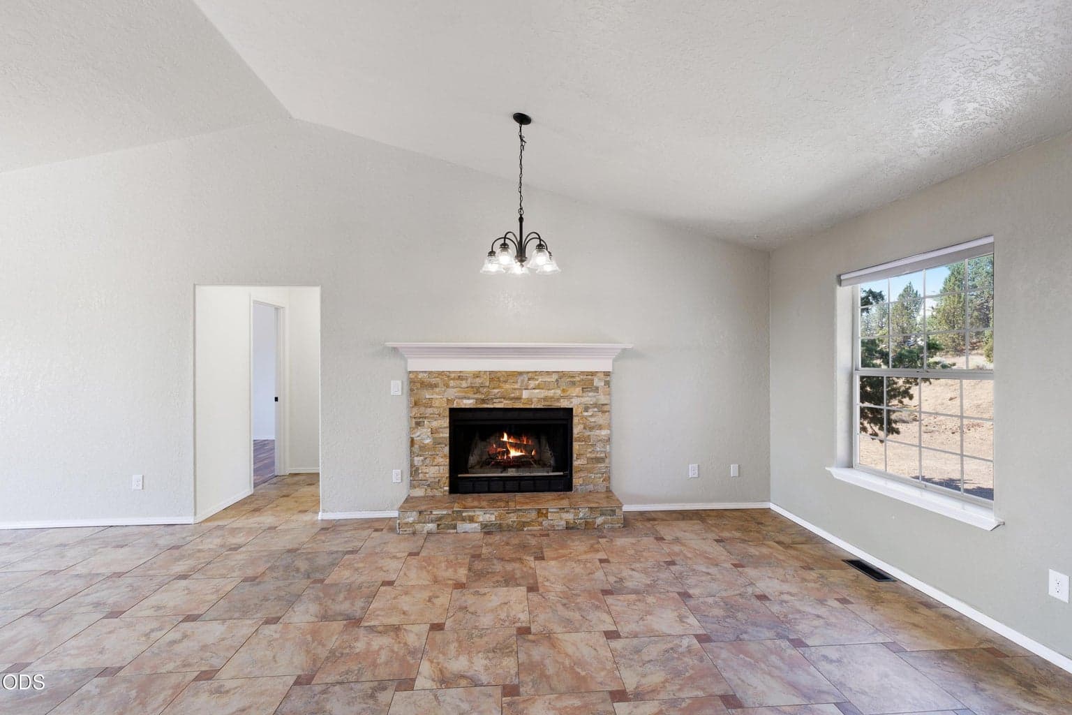 Photo of 3244 SW 34th Street 4 of 23