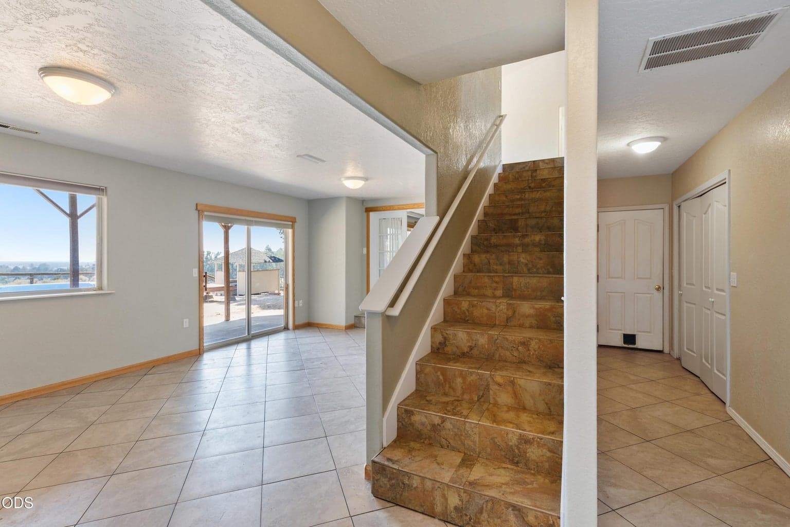 Photo of 3244 SW 34th Street 16 of 23