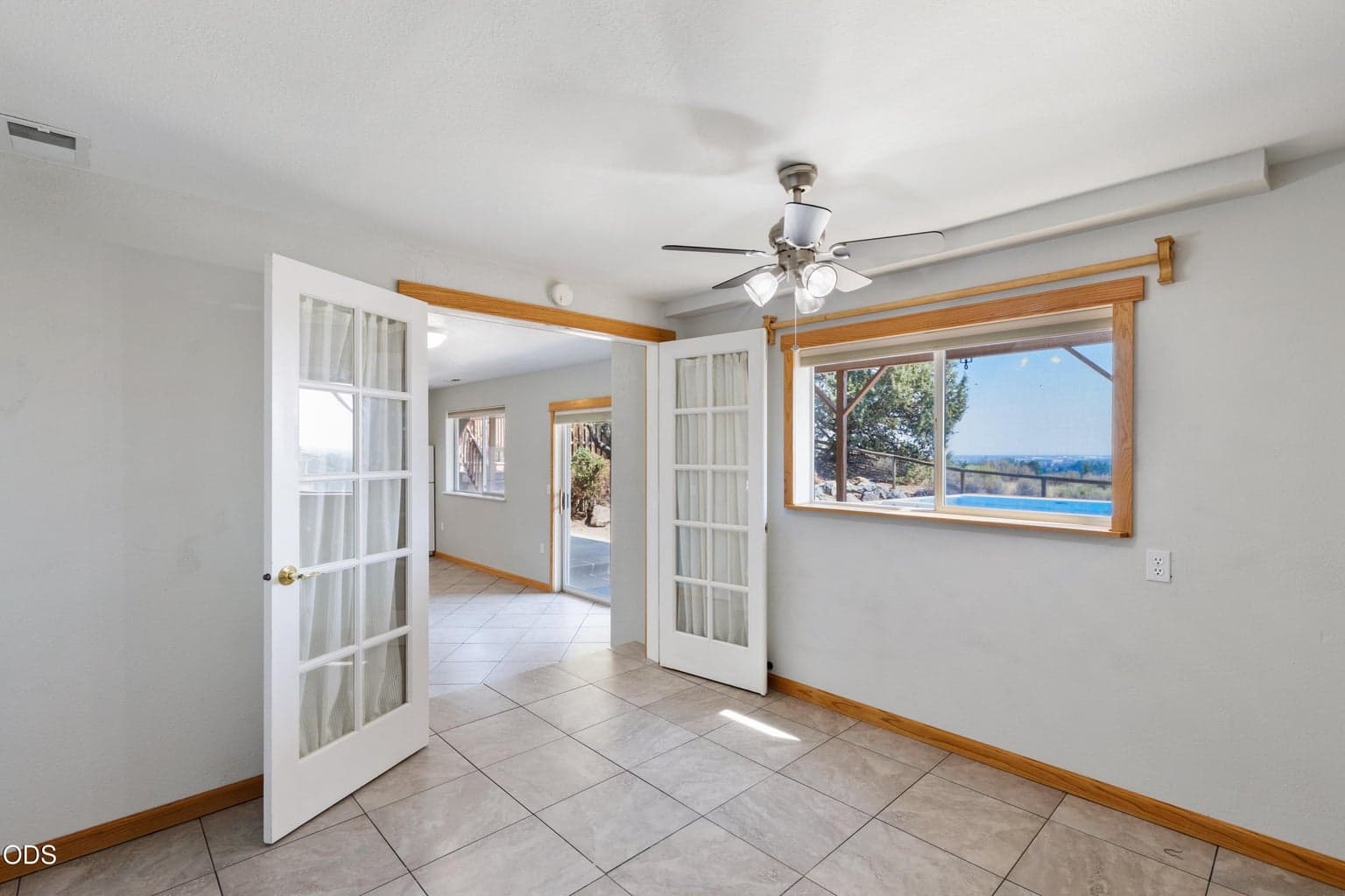 Photo of 3244 SW 34th Street 19 of 23