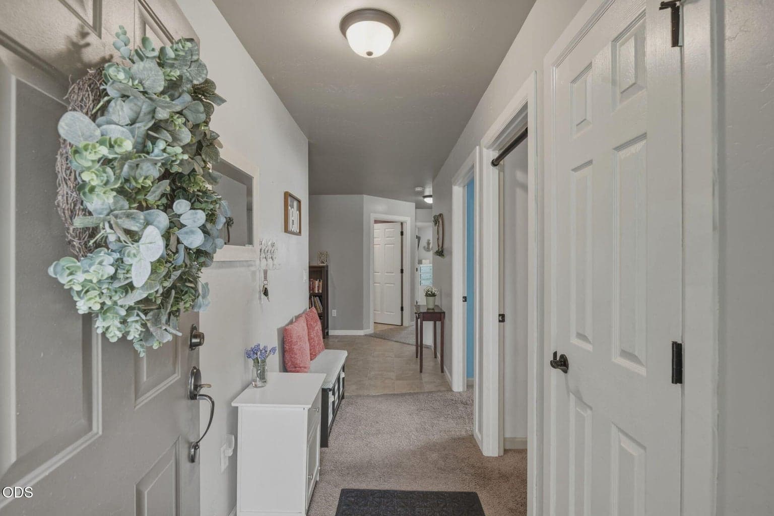 Photo of 61382 SE Geary Drive 3 of 27