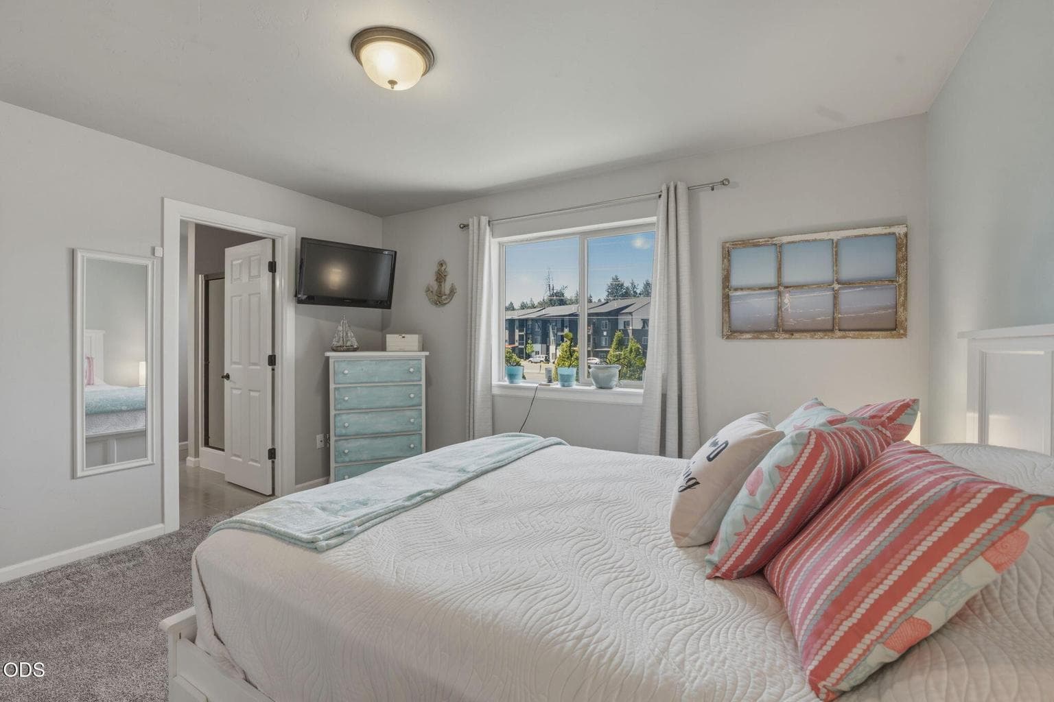 Photo of 61382 SE Geary Drive 17 of 27