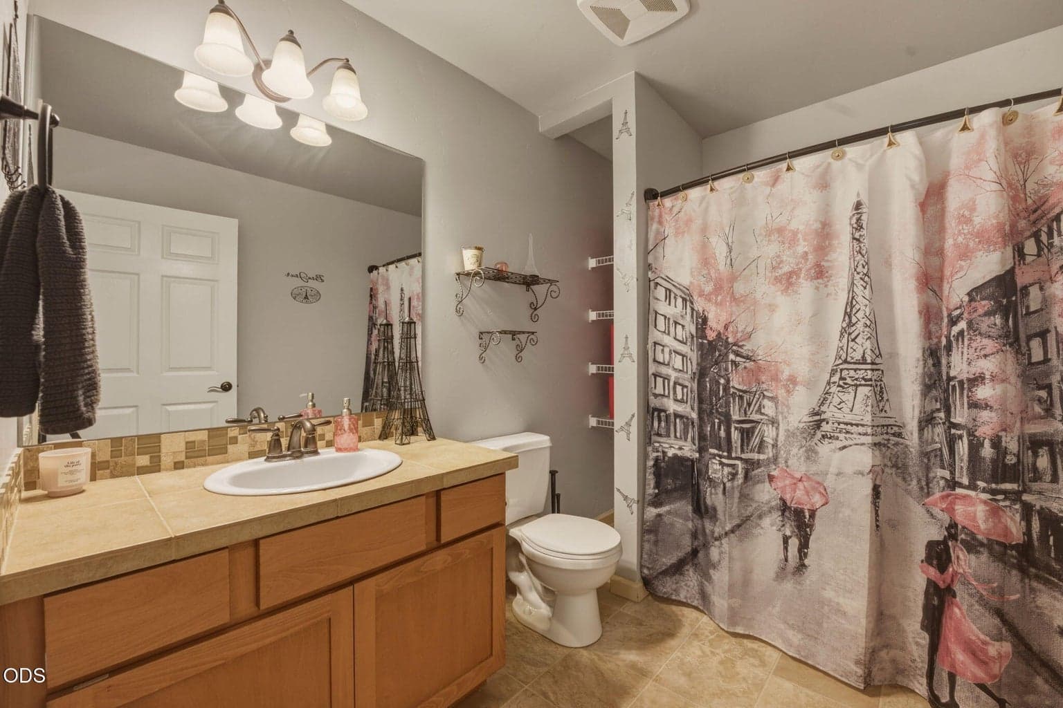 Photo of 61382 SE Geary Drive 20 of 27