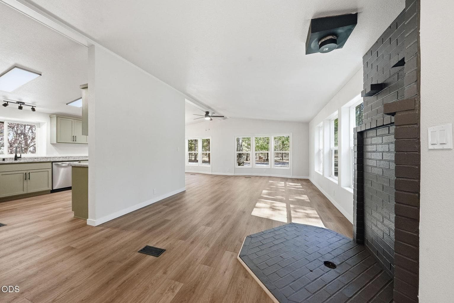 Photo of 50858 Fawn Loop 9 of 42