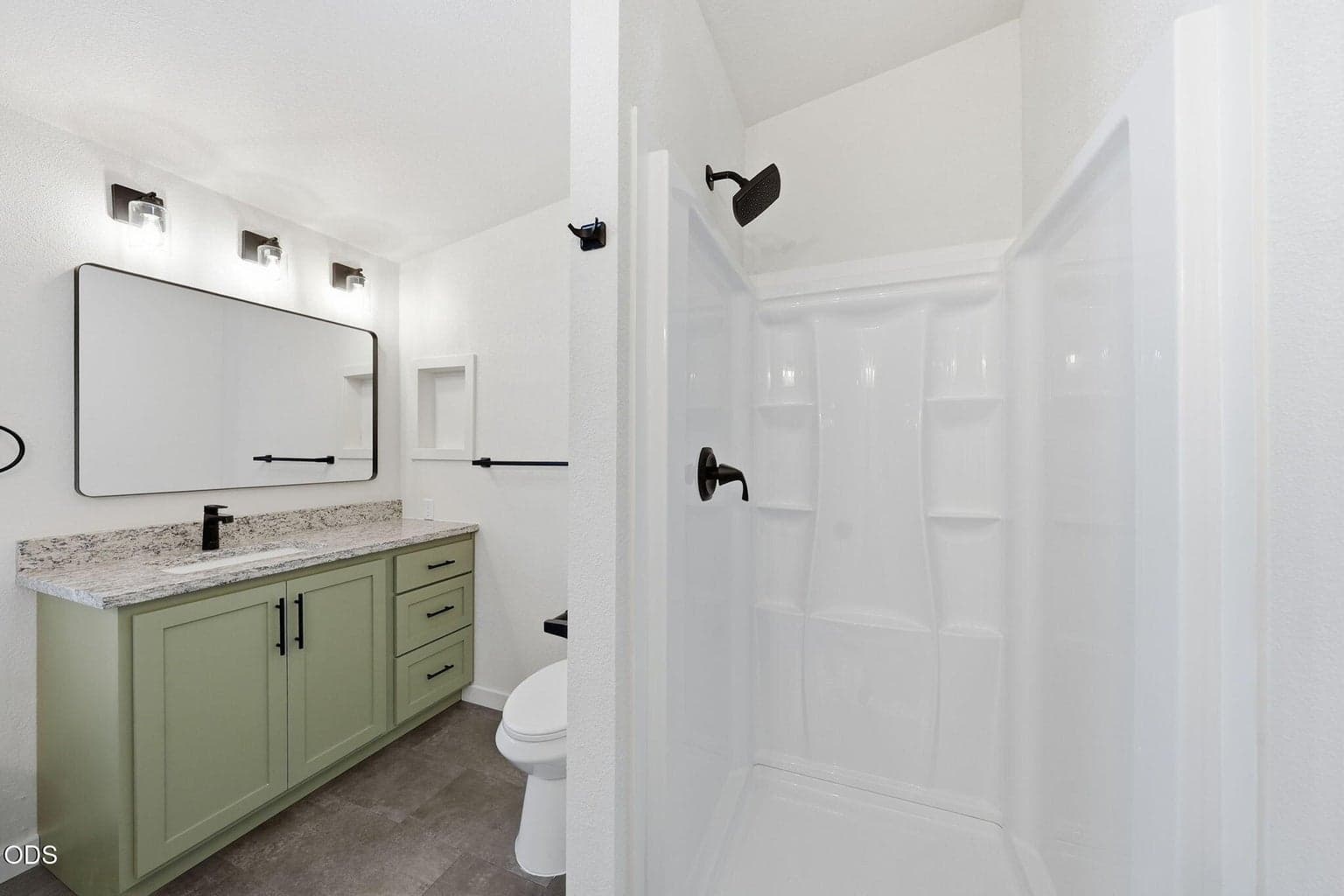 Photo of 50858 Fawn Loop 19 of 42