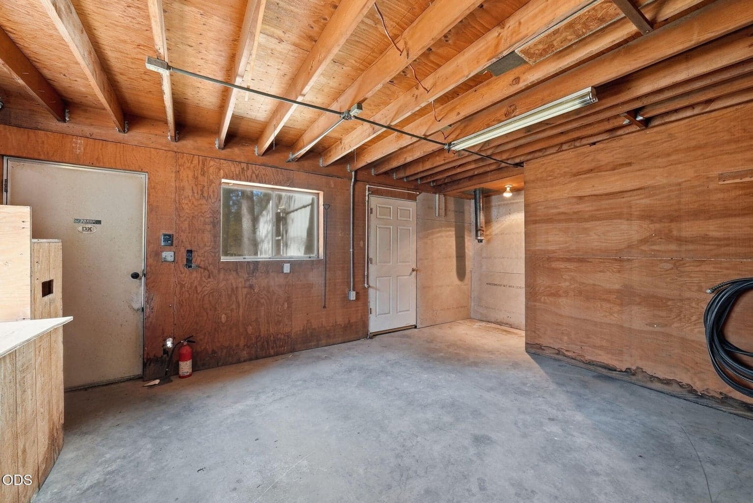 Workshop area in shop with entrance off back porch