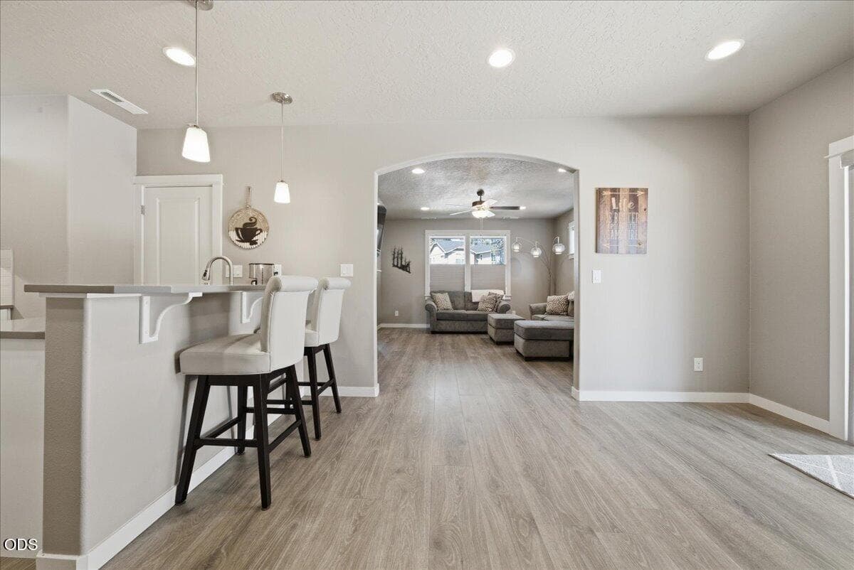 Photo of 642 N Willitts Street 12 of 55