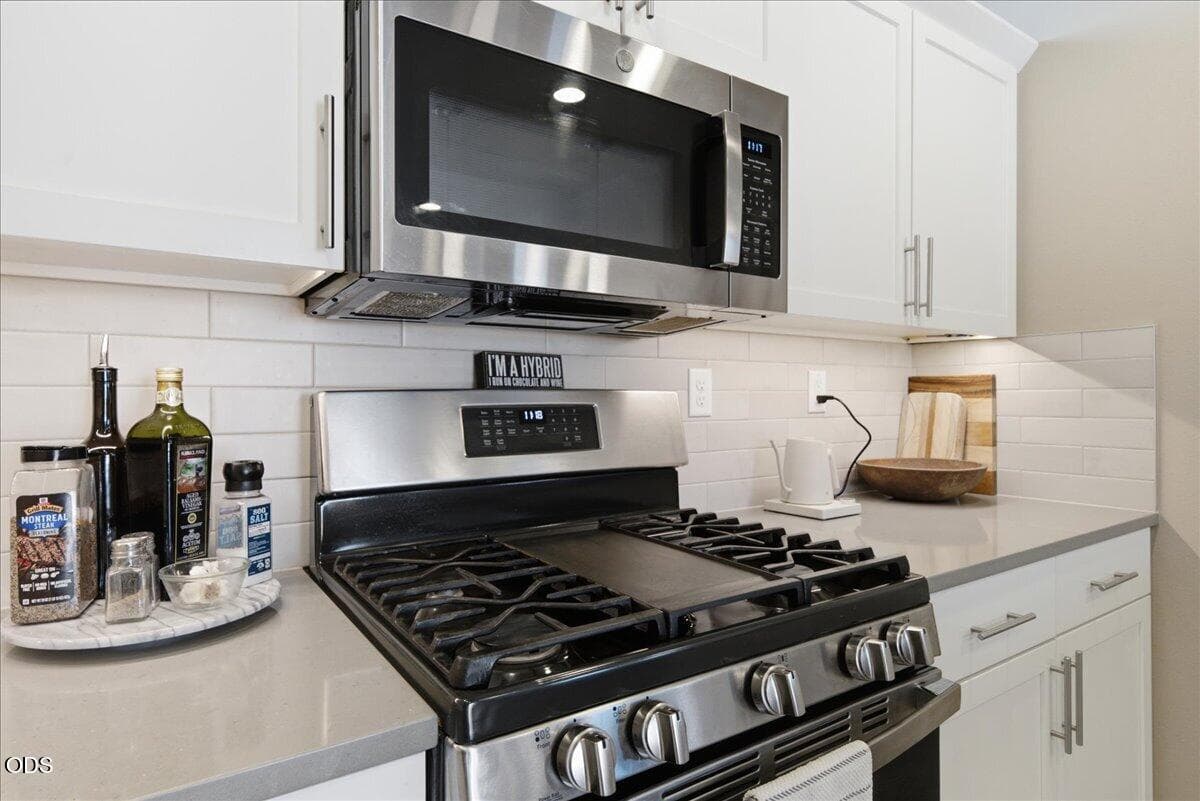 Photo of 642 N Willitts Street 17 of 55
