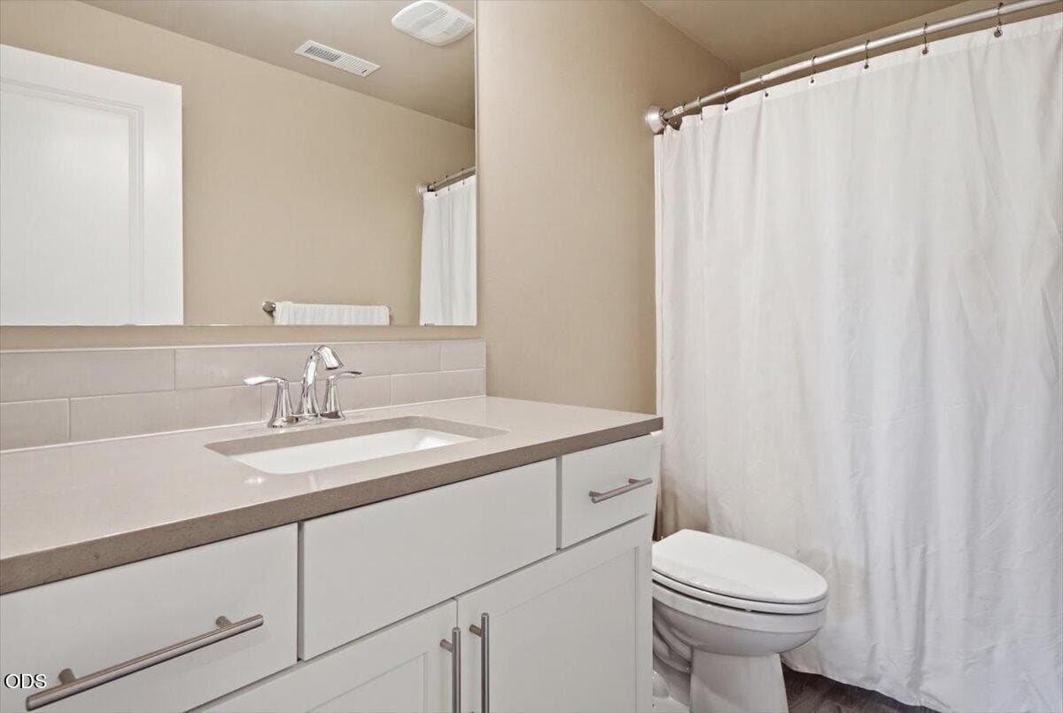 Photo of 642 N Willitts Street 27 of 55