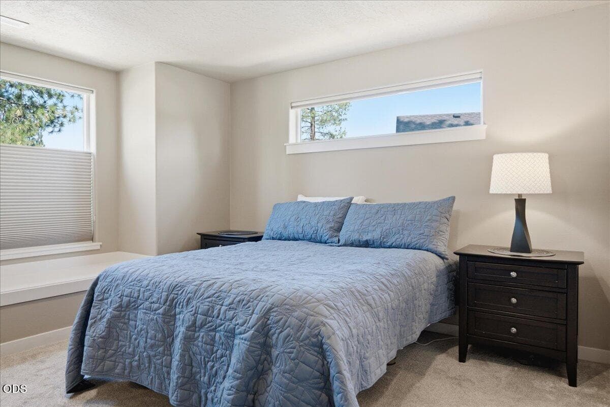 Photo of 642 N Willitts Street 33 of 55