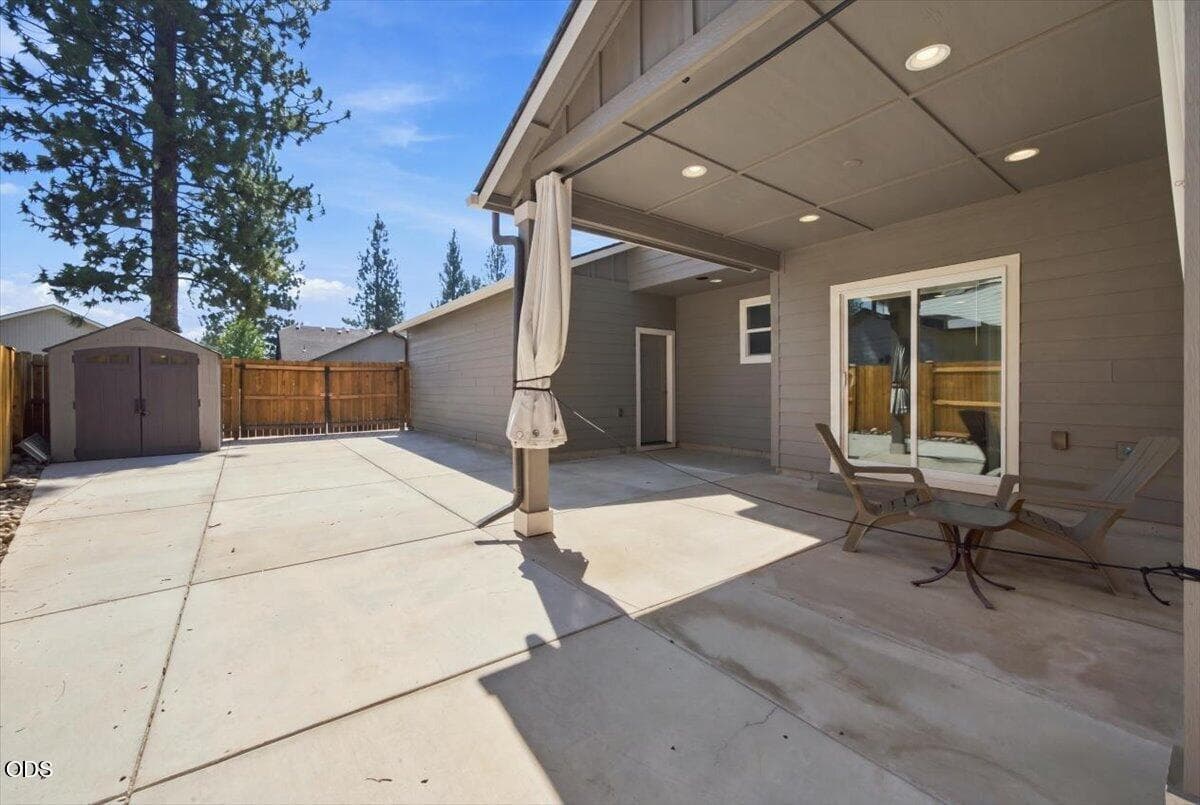 Photo of 642 N Willitts Street 45 of 55