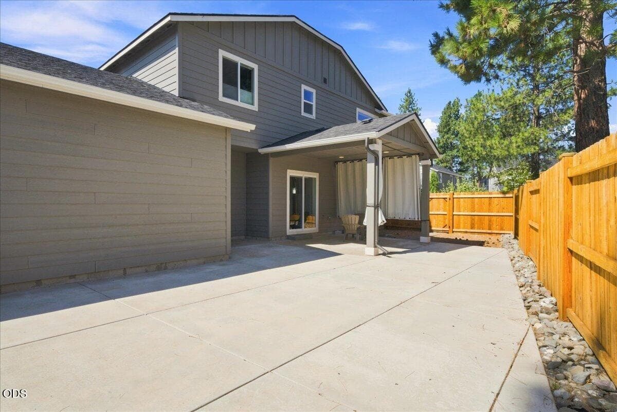 Photo of 642 N Willitts Street 47 of 55