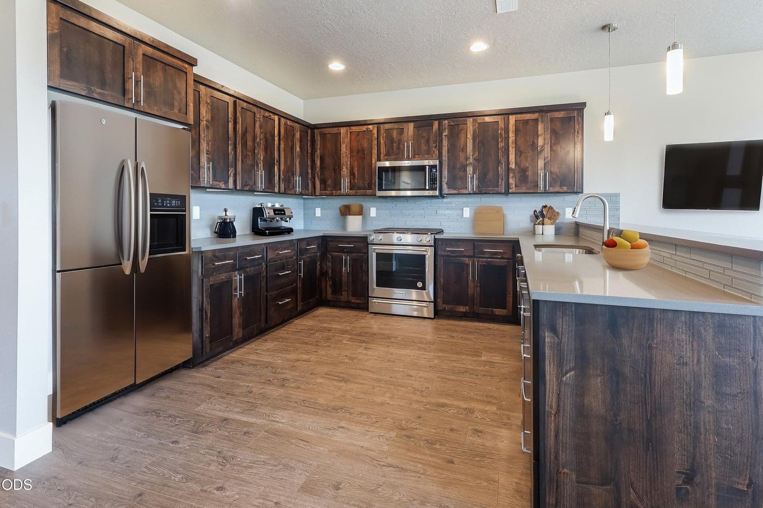 Photo of 3909 SW Antelope Way 5 of 23