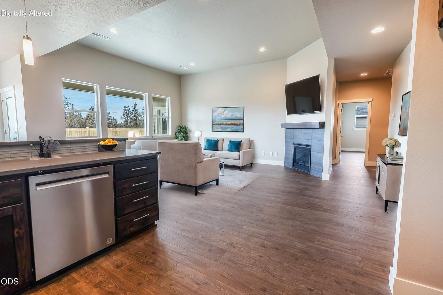 Photo of 3909 SW Antelope Way 7 of 23