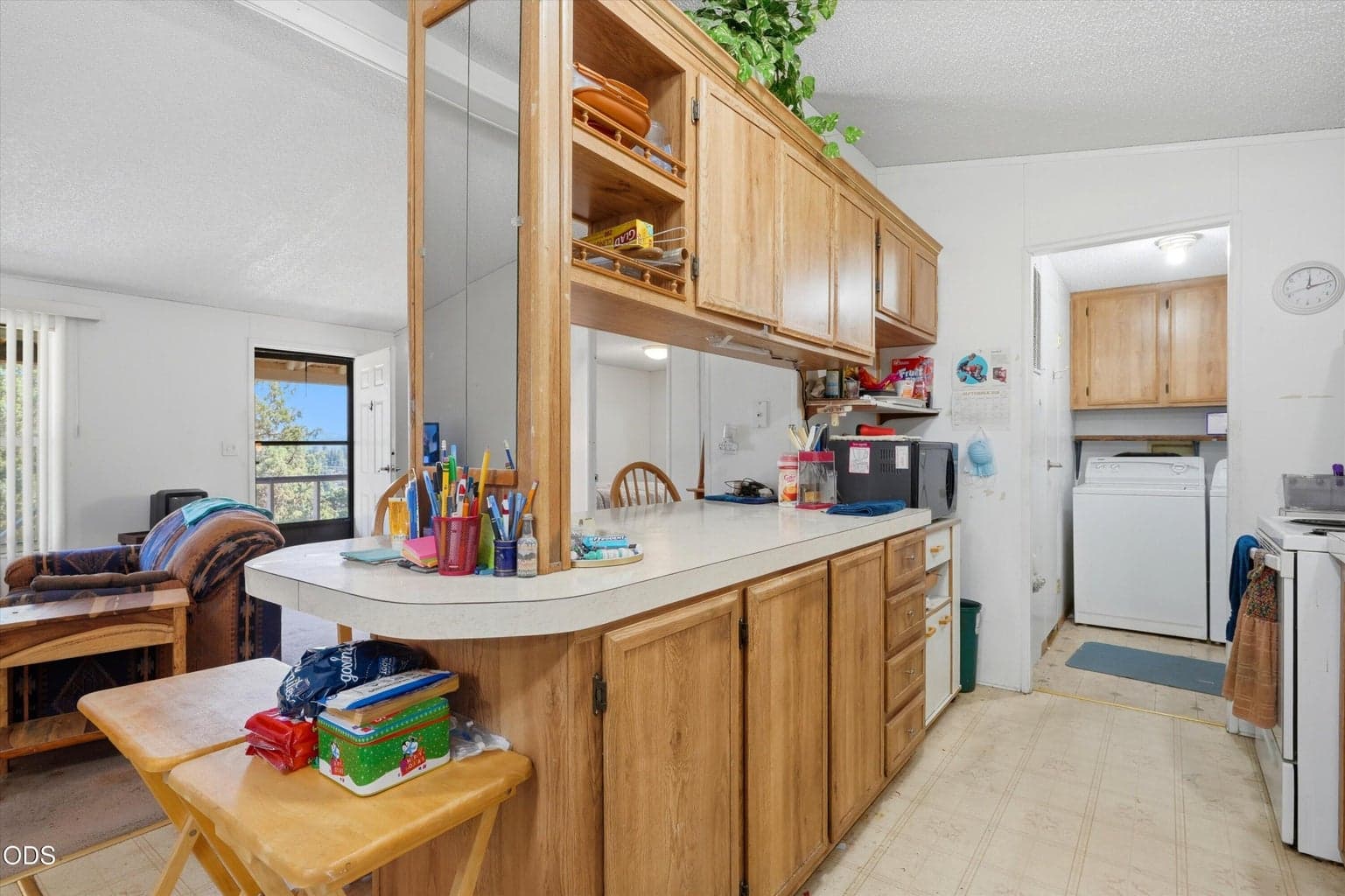 Photo of 2330 SE Morningside Drive 10 of 35