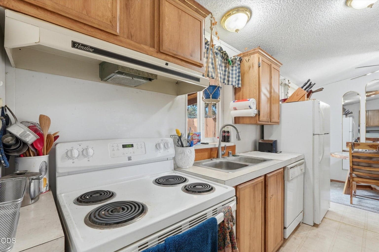 Photo of 2330 SE Morningside Drive 12 of 35