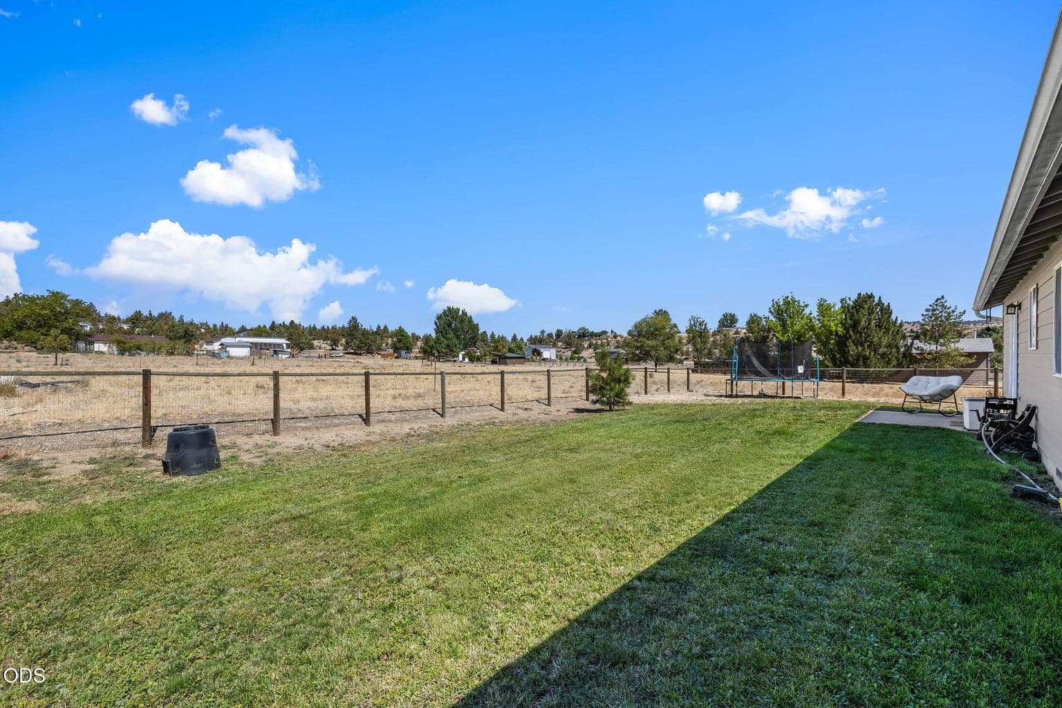 Photo of 1940 SE Sagebrush Drive 43 of 62