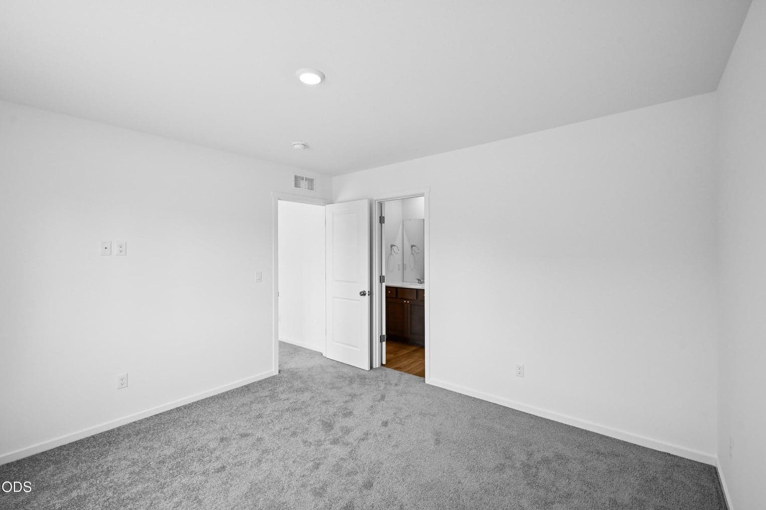 Photo of 16664 Memorial Lane 20 of 36