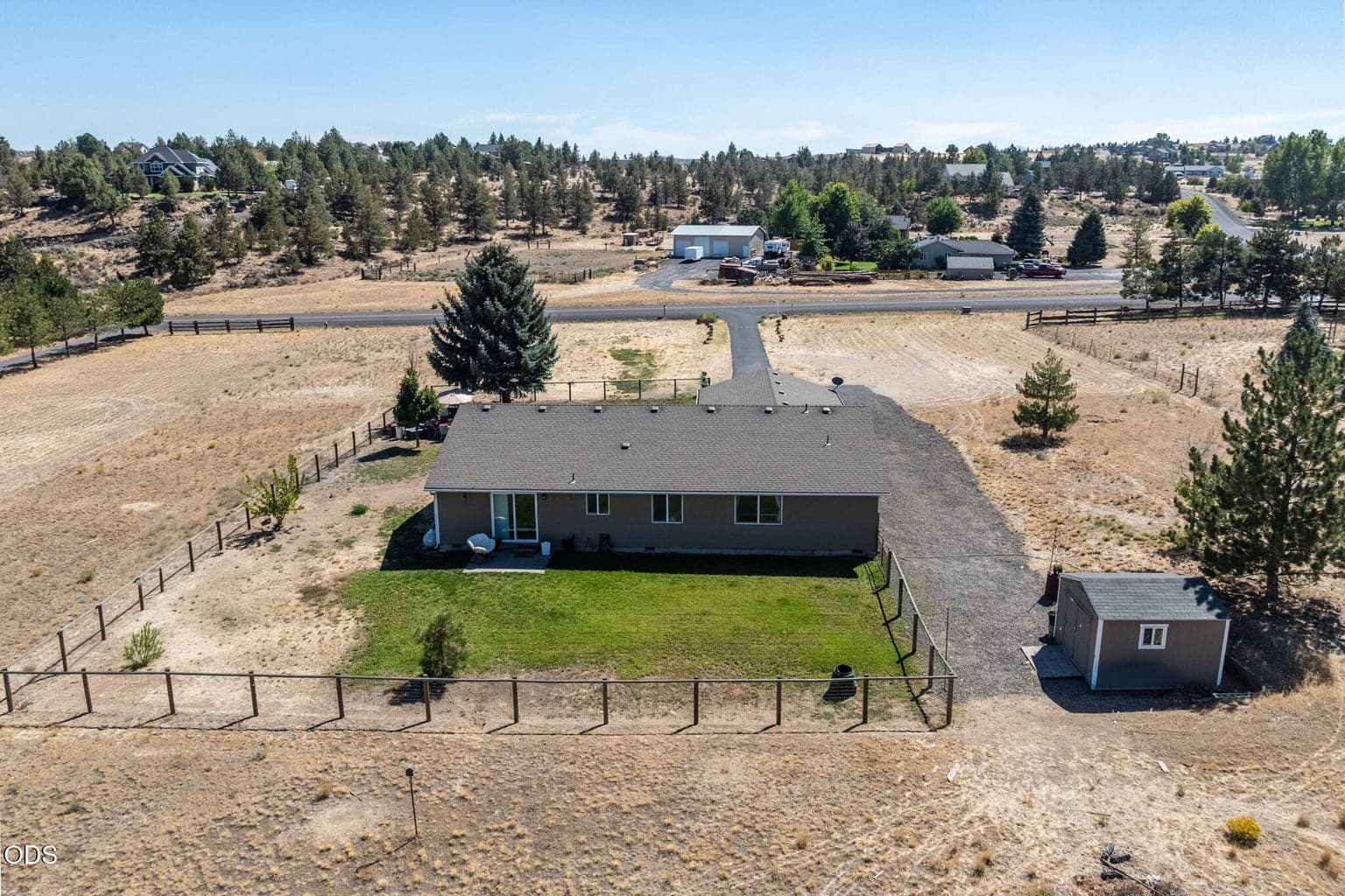 Photo of 1940 SE Sagebrush Drive 52 of 62