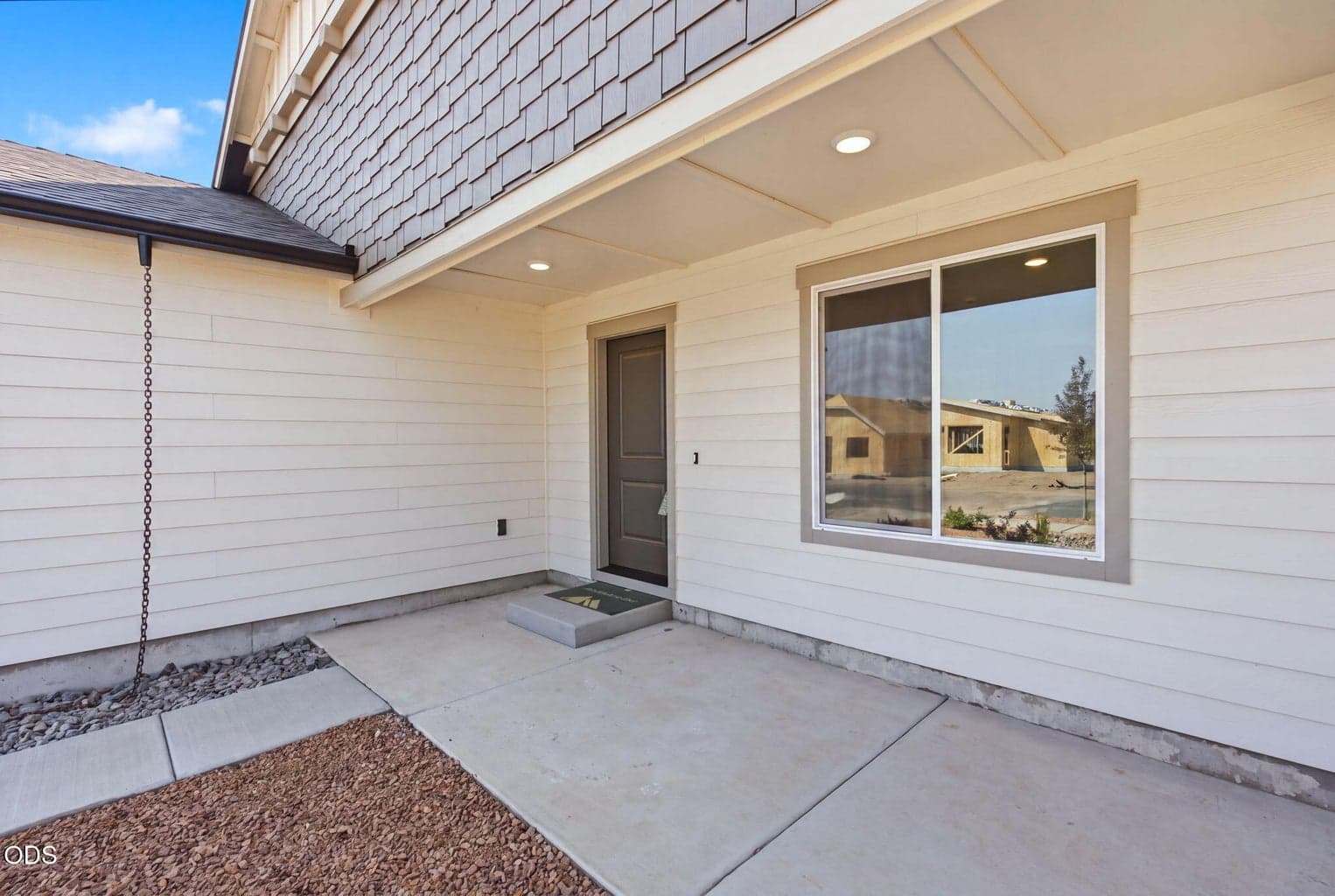 Photo of 4144 SW Pumice Avenue 4 of 61