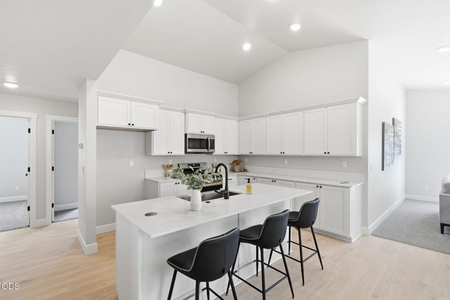 Photo of 4144 SW Pumice Avenue 38 of 61
