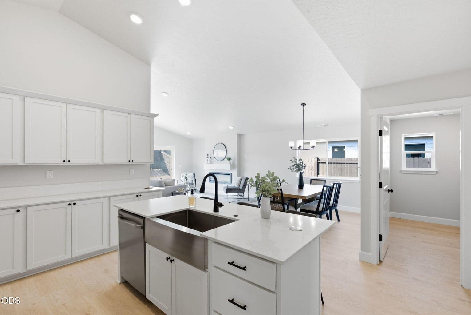 Photo of 4144 SW Pumice Avenue 41 of 61