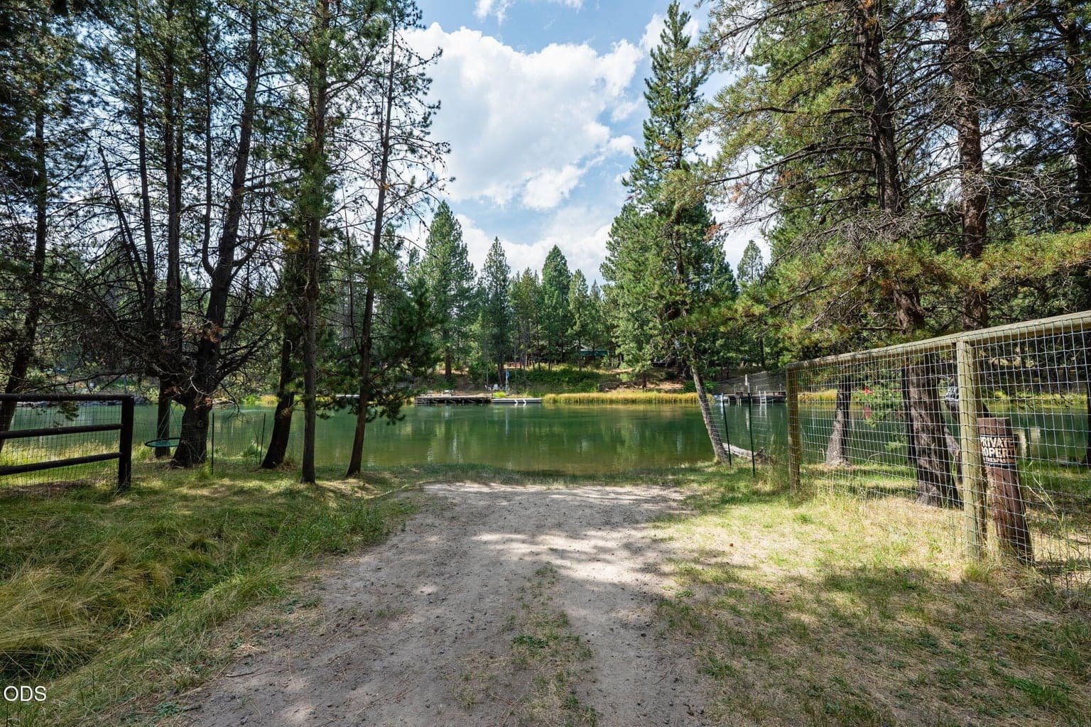 Photo of 56256 Eider Road 37 of 37