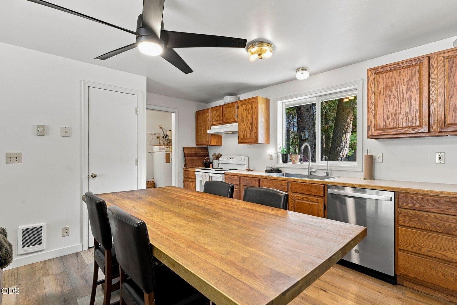 Photo of 56256 Eider Road 10 of 37